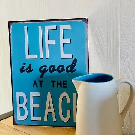 Bright Cocoon With Terrace Near * Ла-Боль-Эскублак