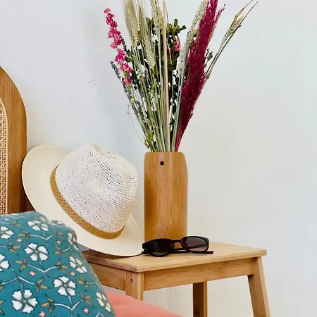 Bright Cocoon With Terrace Near *