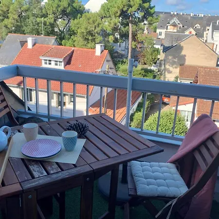 Bright Cocoon With Terrace Near