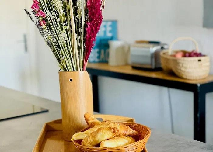 Bright Cocoon With Terrace Near Apartment *